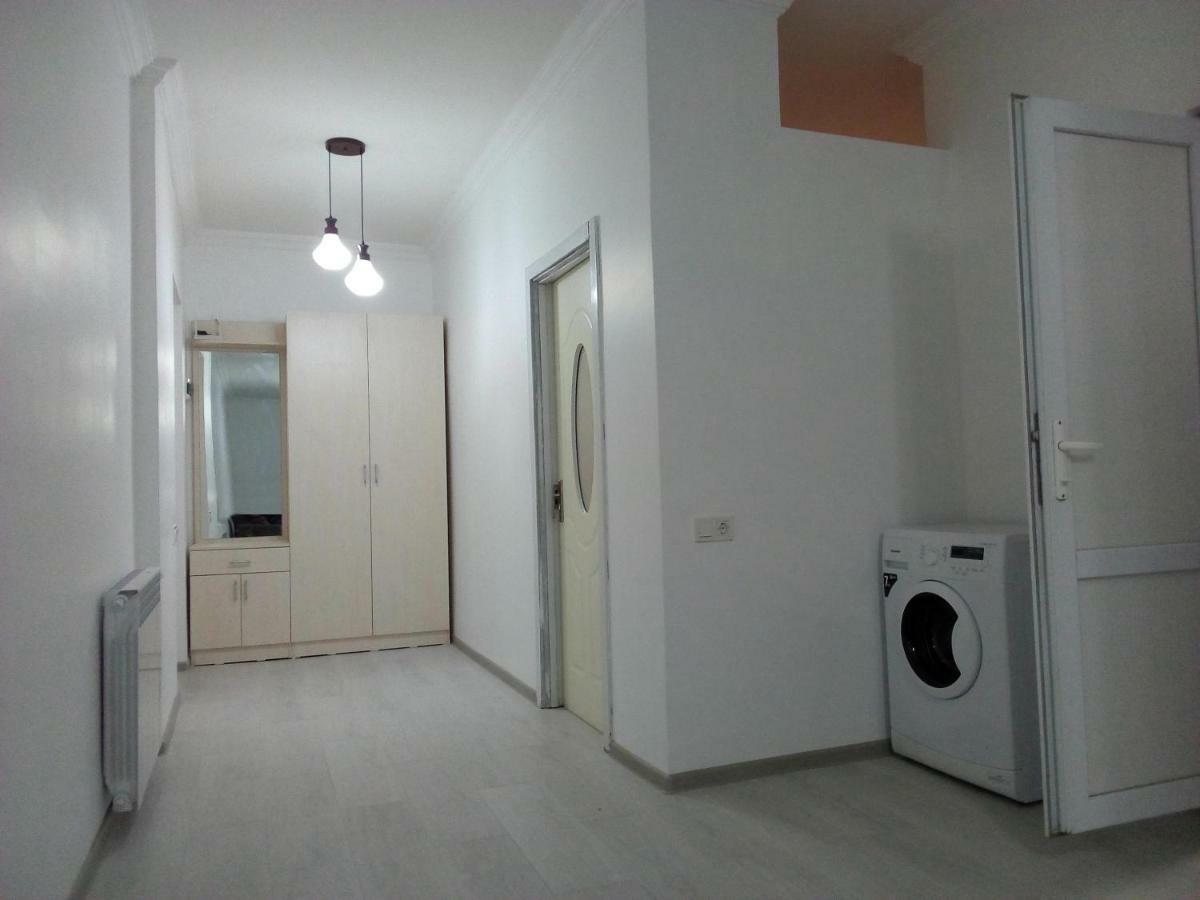 Homeinbatumi Luaran gambar